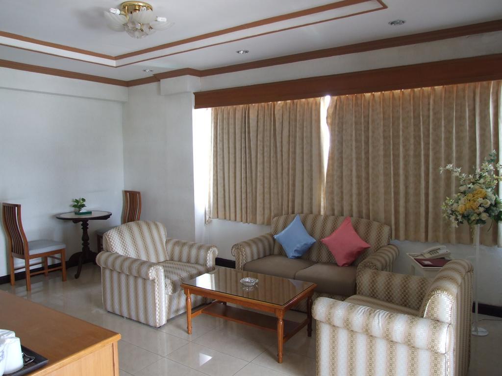 Ratchada City Hotel Bangkok Eksteriør bilde