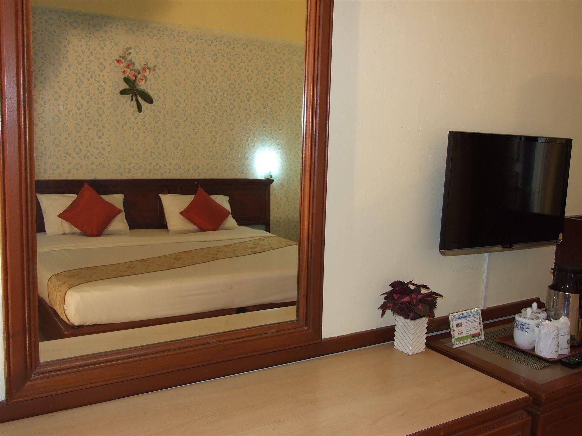 Ratchada City Hotel Bangkok Eksteriør bilde