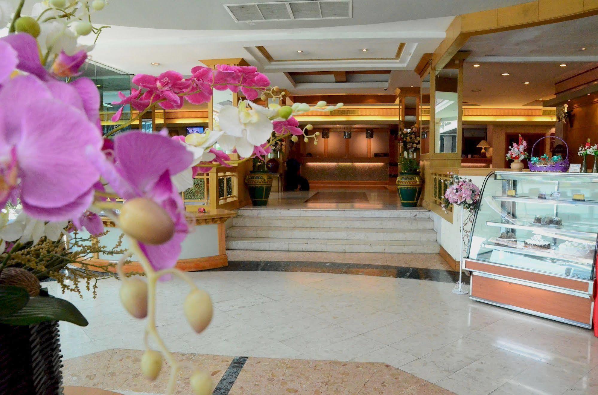 Ratchada City Hotel Bangkok Eksteriør bilde